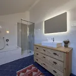 Away From Apartmán *